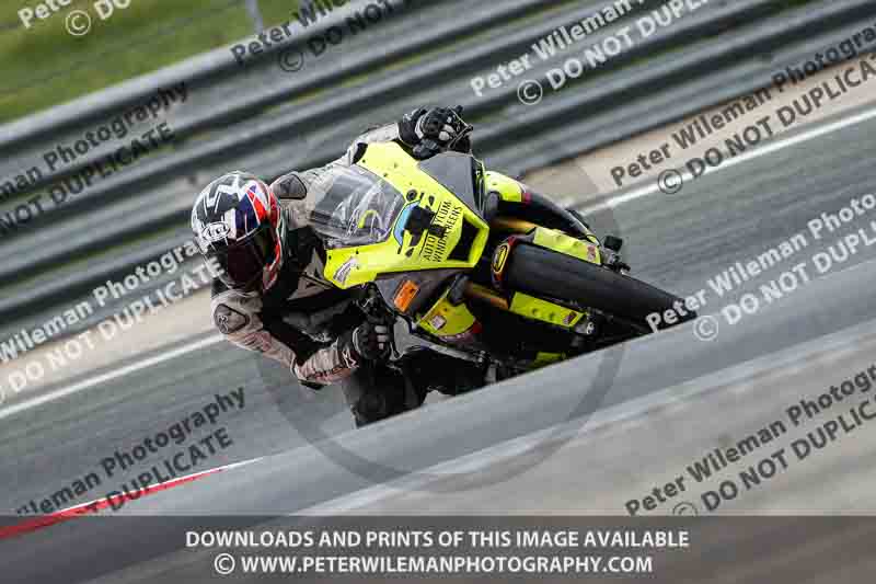 cadwell no limits trackday;cadwell park;cadwell park photographs;cadwell trackday photographs;enduro digital images;event digital images;eventdigitalimages;navarra;no limits trackdays;peter wileman photography;racing digital images;trackday digital images;trackday photos